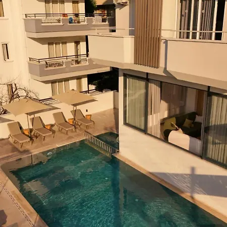 Avisos Hotel & Apartments
